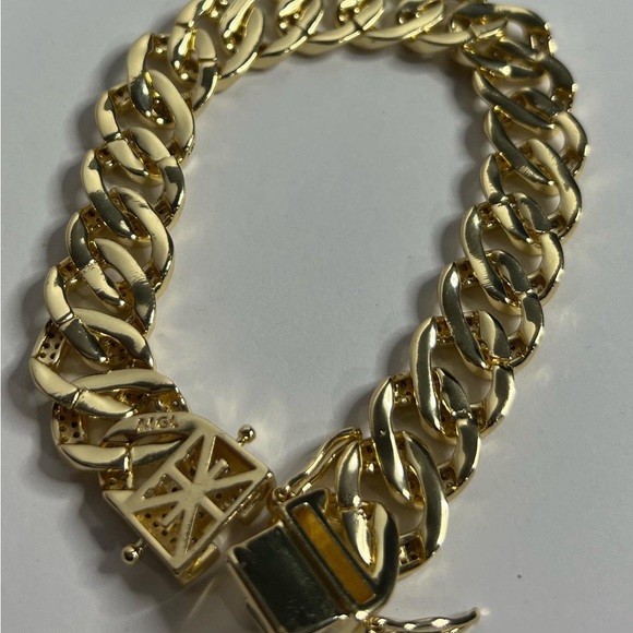 14k gold filled Cuban link bracelet - Picture 4 of 4